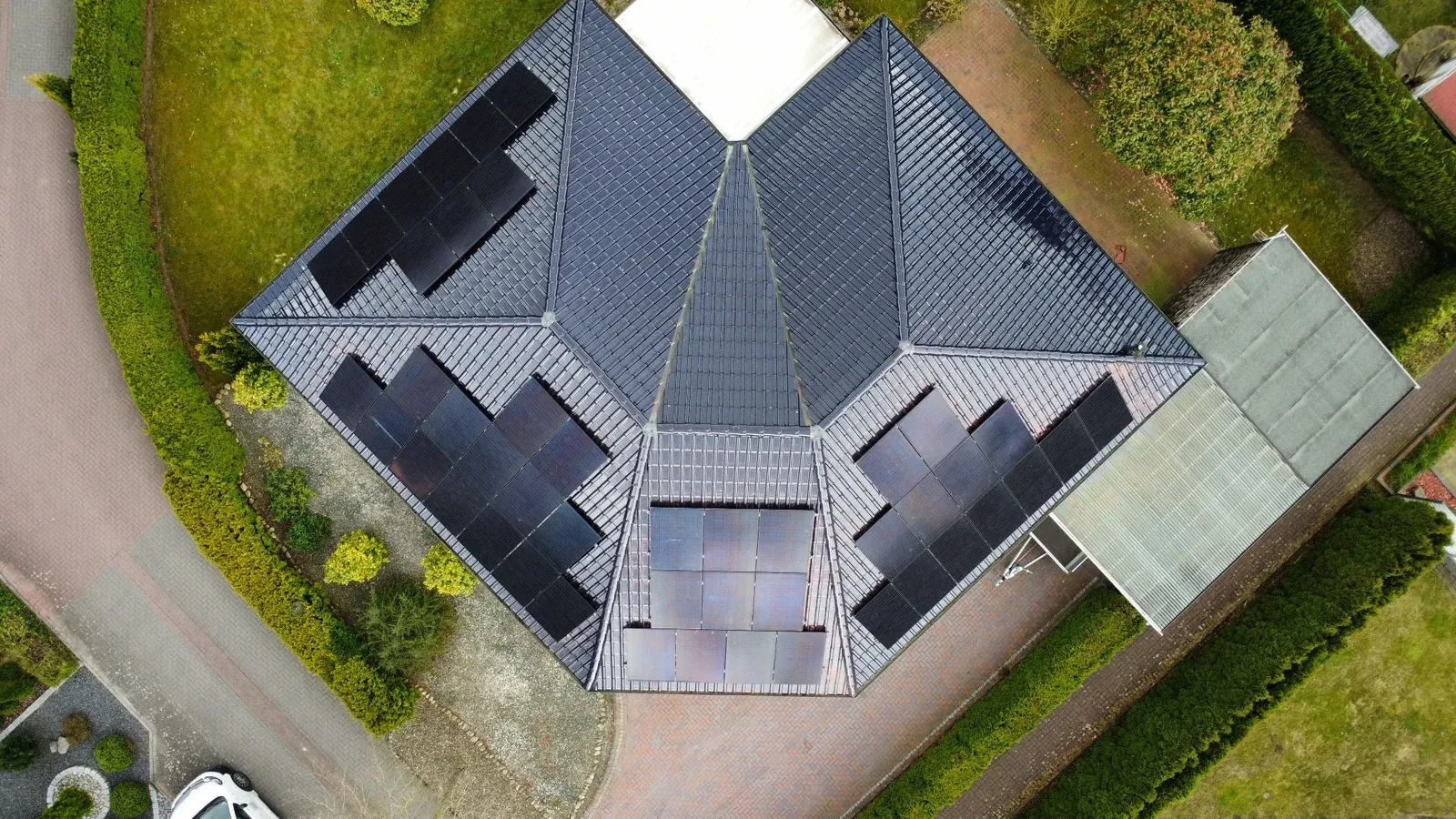 PV-Anlage 20,7 kWp / 7,7 kW Speicher in Lathen, 49762