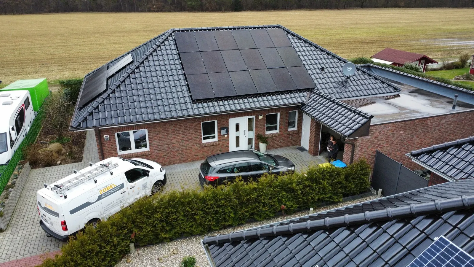 PV-Anlage 10,92 kWp / 10,2 kW Speicher in Lähden, 49774